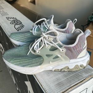 Nike React Size 11.5